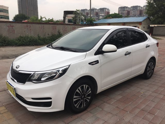 2015年11月起亚k2自动挡1.