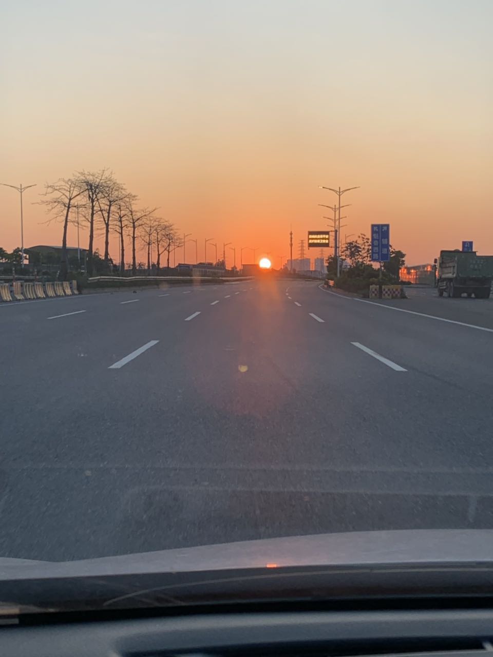 202004135977451586749089664248.jpg